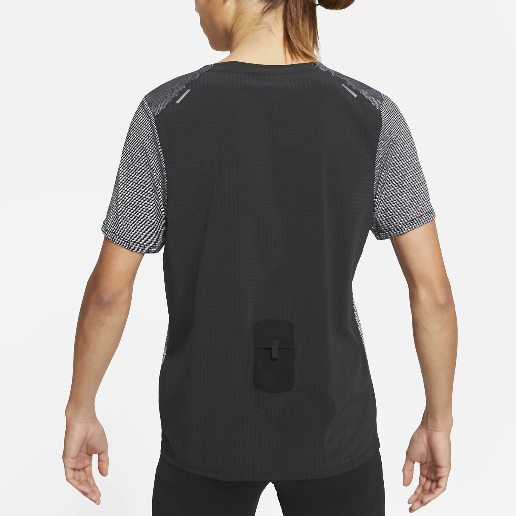 Nike Running T Shirts Men’s Gray Crew Neck Moderate Straight Fit