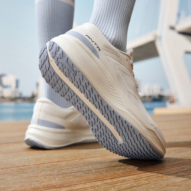 Anta Shen Xing 12 Cushioning Lightweight Low top Walking Shoes Women’s Papyrus White Oxygen Blue