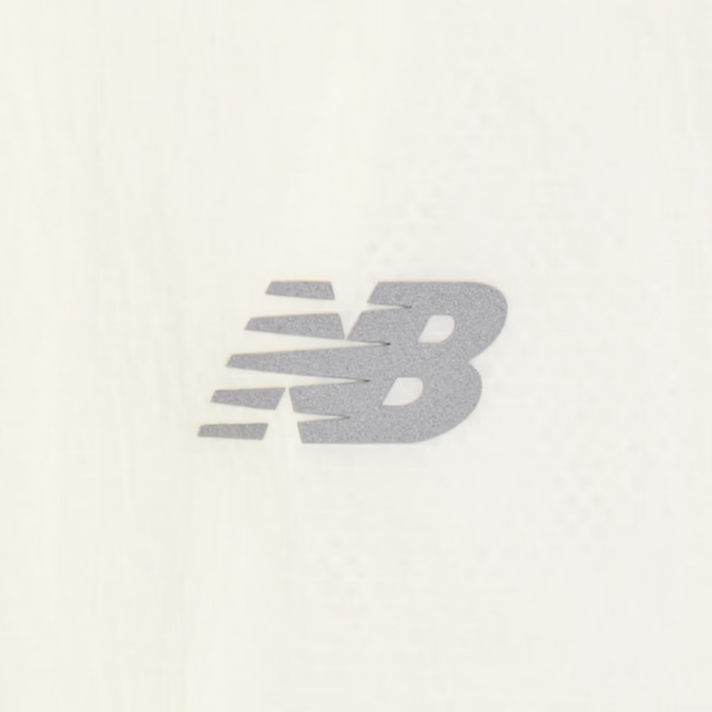 Женская куртка New Balance New Balance SS26 (бежевая) — фото 7