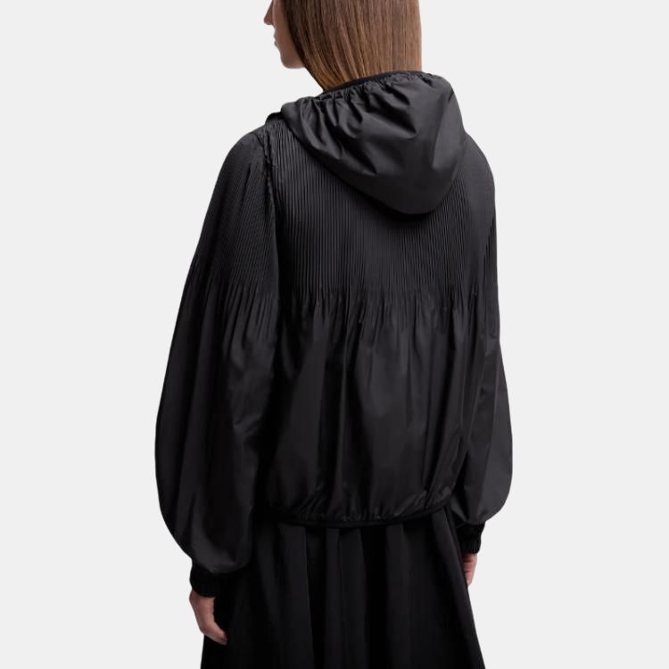 Женская куртка Moncler Auxonne Hooded Windbreaker (черная) — фото 4