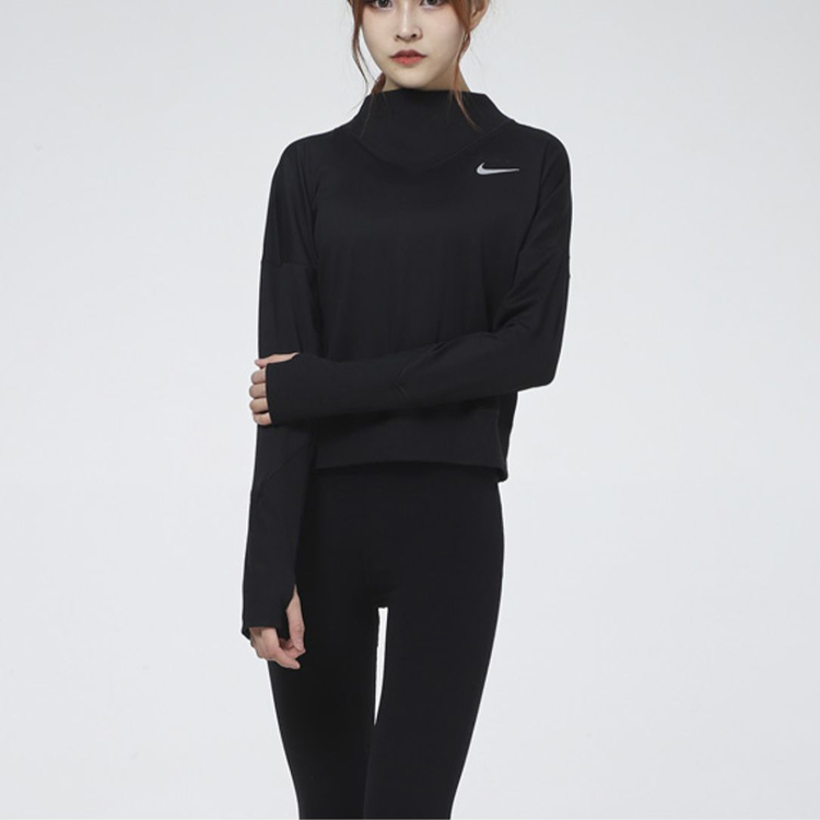 Женская футболка Nike (черная) — фото 5