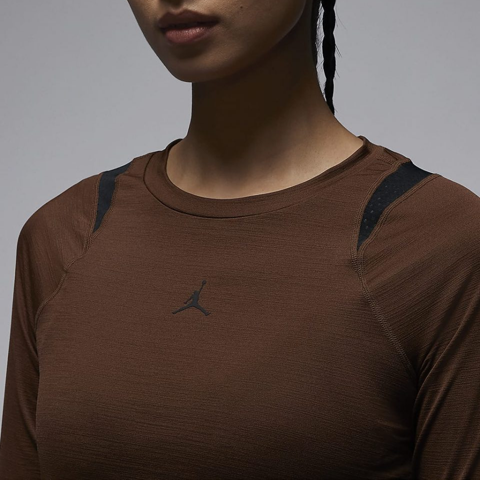 Женская футболка Jordan Sport (какао) — фото 5