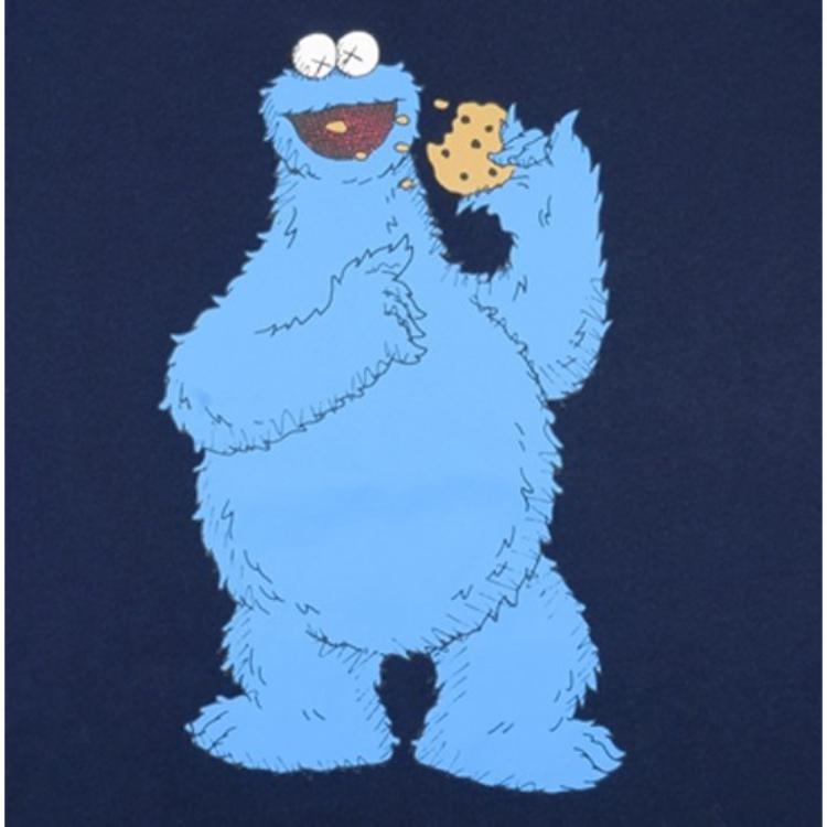 Футболка UNIQLO x Kaws x Sesame Street (темно-синяя) — фото 2