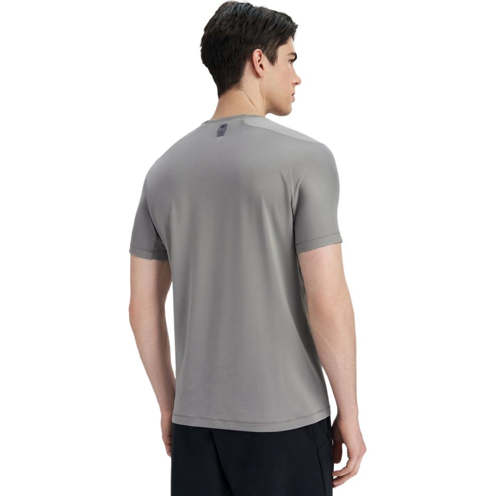 DESCENTE TRAINING Workout Clothing Men’s