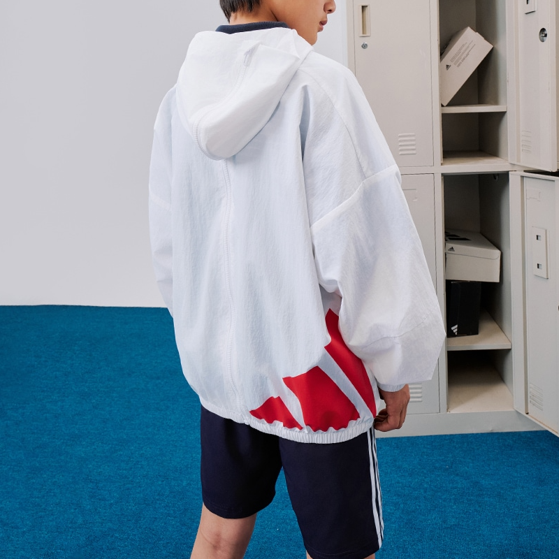 Куртка adidas WOVEN JACKET (белый) — фото 3