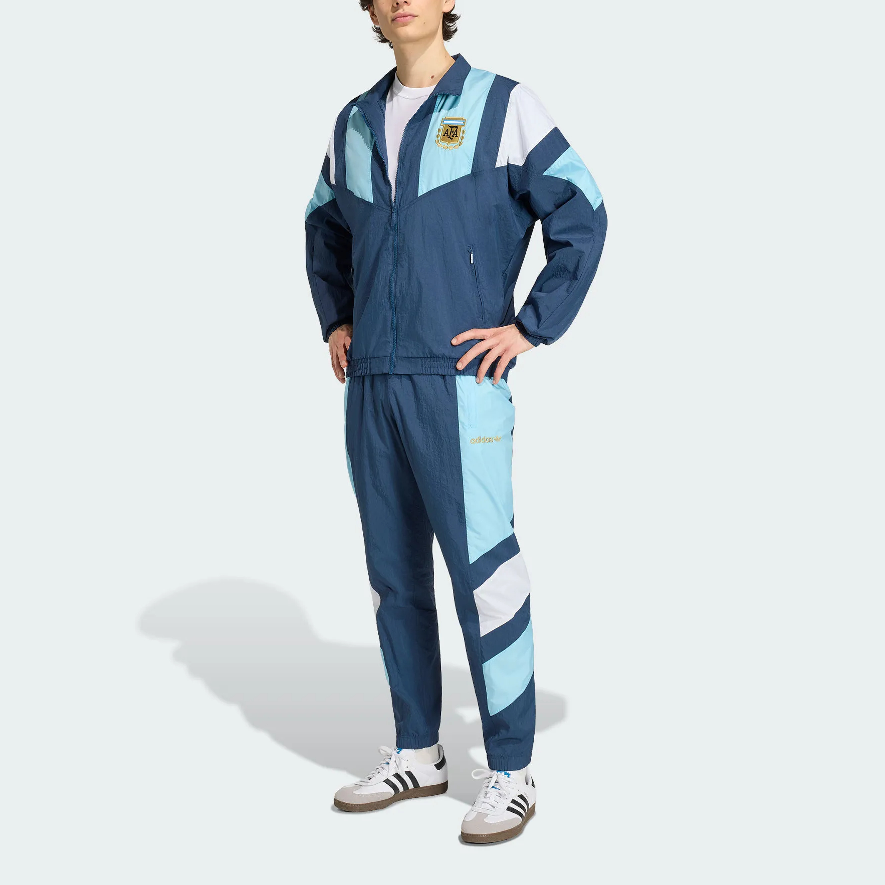 Мужская куртка adidas originals ARGENTINA EQT (цвет на фото) — фото 4