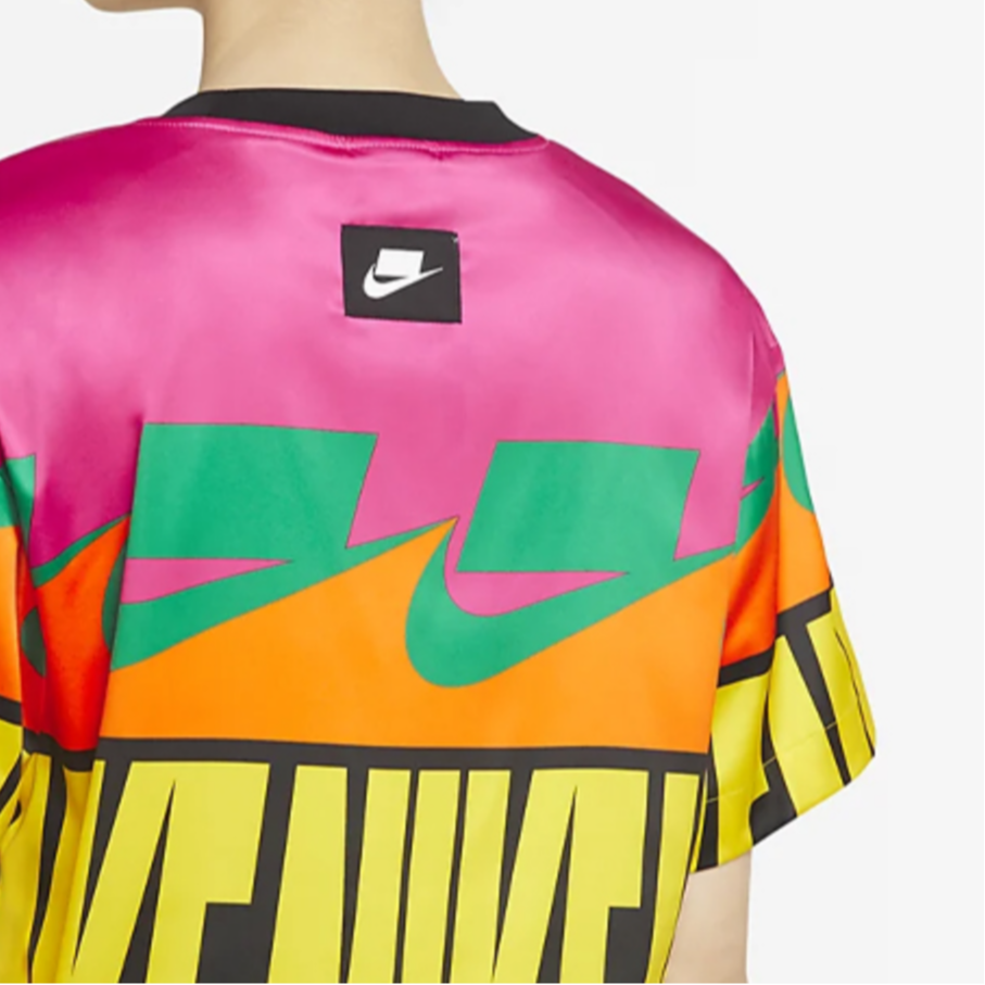 Женская футболка Nike Sportswear NSW (разноцветная) — фото 5