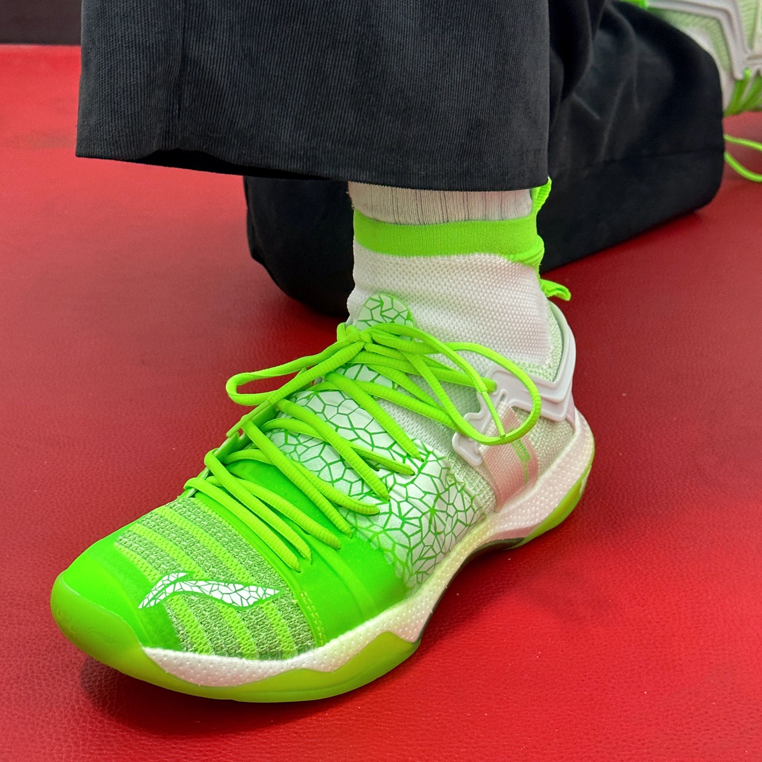 Li Ning Roar 2 Cushioning Support High top Badminton Shoes Unisex Neon Tender Green/Standard White