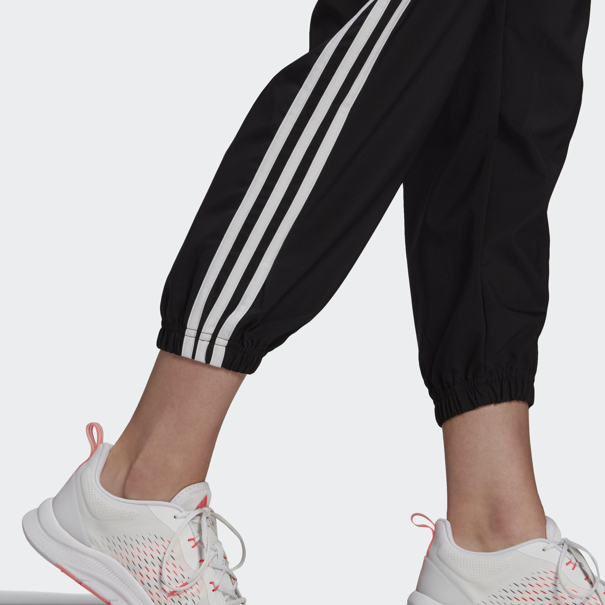 Женские штаны adidas ESSENTIALS W 3s Wv E 78pt (черные) — фото 6