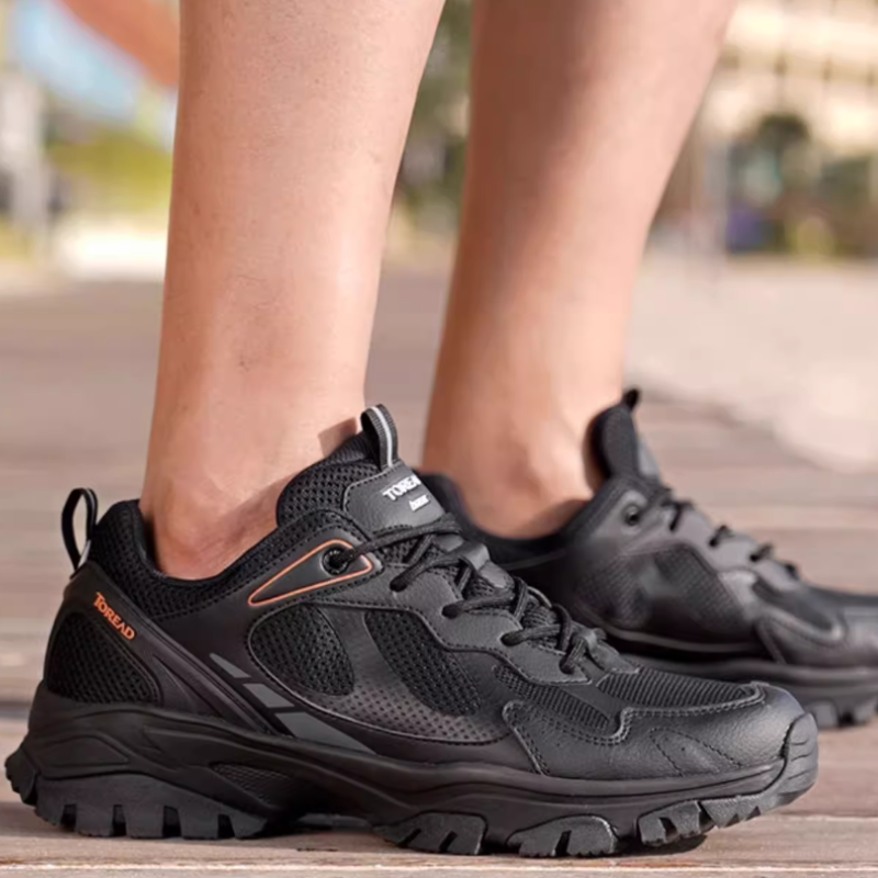 TOREAD Slip Resistant Wear resistant And Lightweight Low top Hiking Shoes Men’s Black