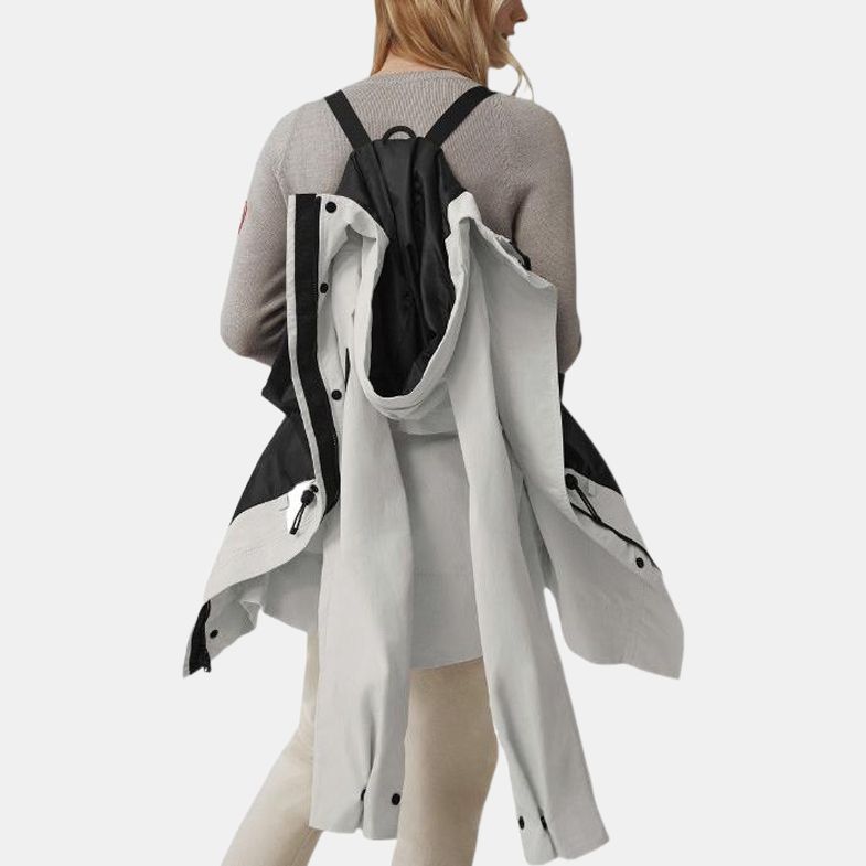 Женская куртка Canada Goose Black Label Logo (серебристо-березовая) — фото 6