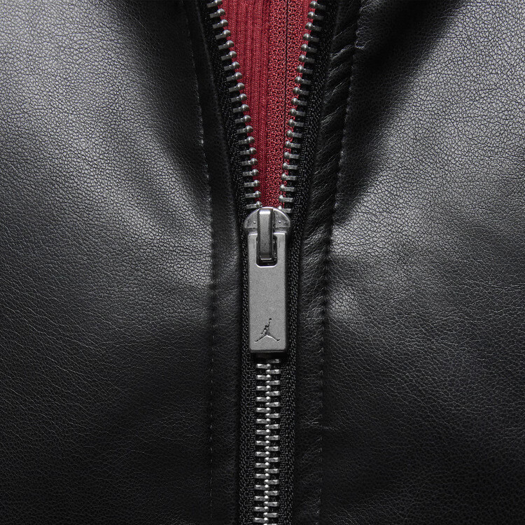 Женская куртка Jordan FLTFX Leather (черно-белая) — фото 5