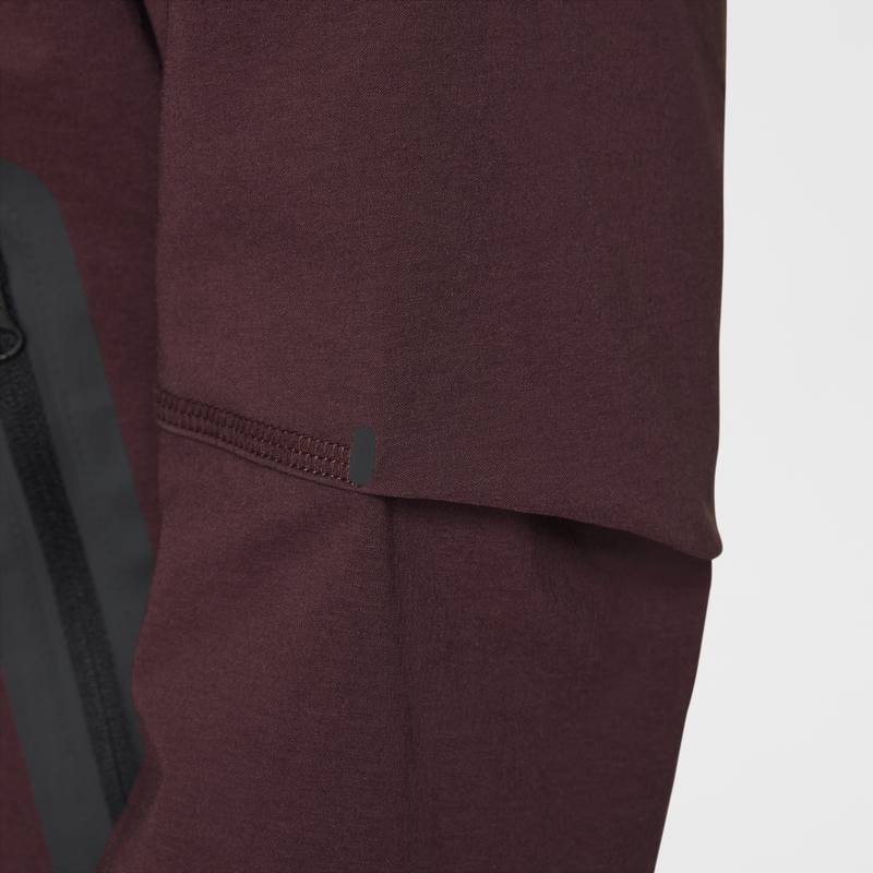 Мужская куртка Nike Tech Woven Jacket (бордово-черная) — фото 3
