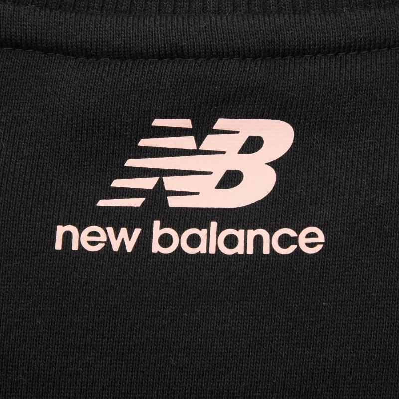 Женское худи New Balance logo (черное) — фото 3