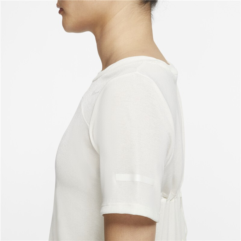 Женская футболка Nike Icon Clash Dri-FIT (белая) — фото 7