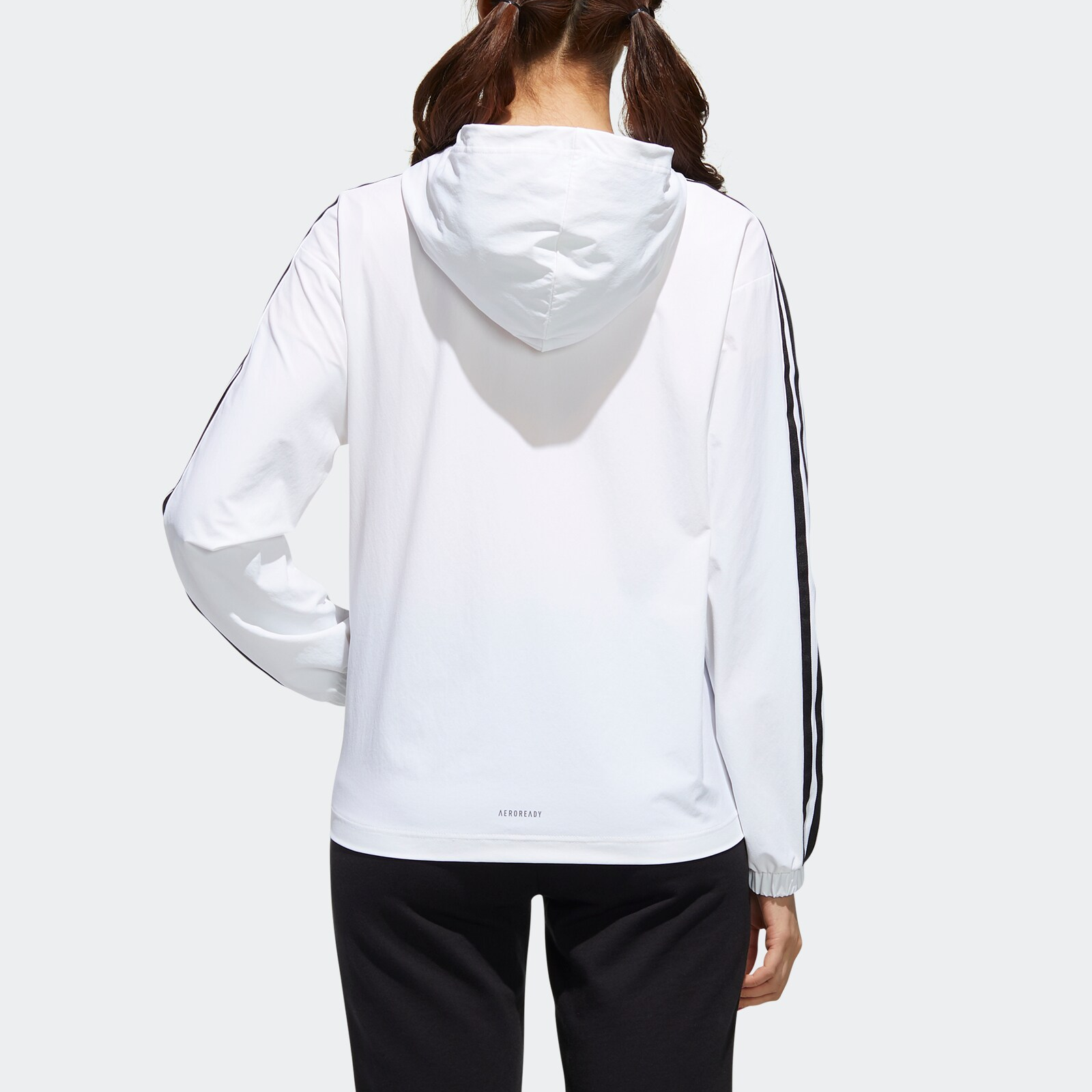 Женская куртка adidas neo (белая) — фото 4