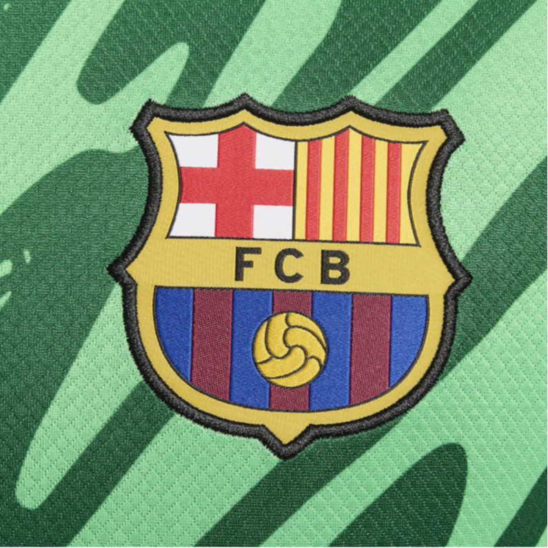 Nike Fc Barcelona 2024/25 Stadium Goalkeeper Men’s Nike Soccer Replica Long-Sleeve Jersey