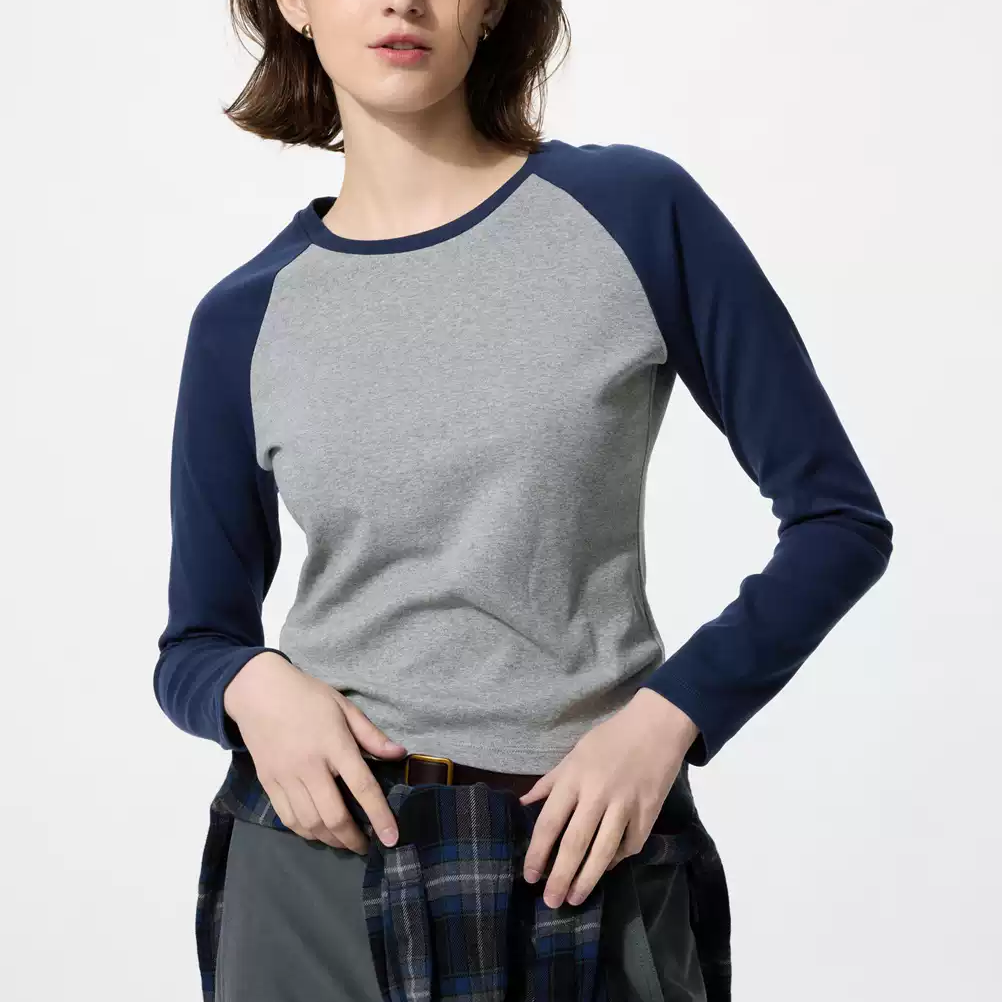 Женская футболка UNIQLO FW26 (серо-синяя) — фото 2