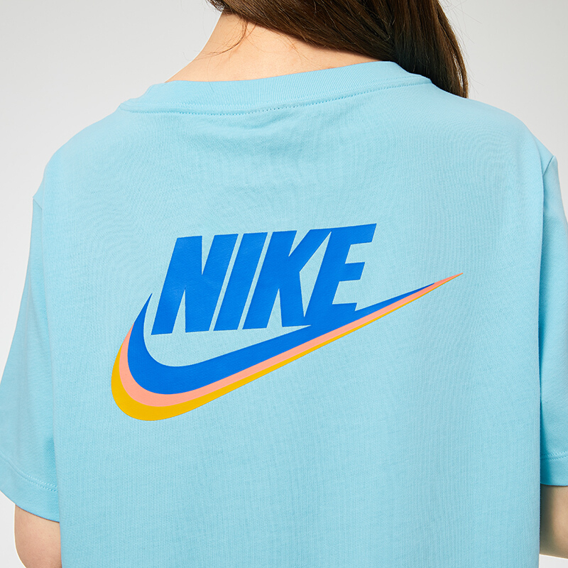 Женское платье Nike Sportswear (розово-голубой) — фото 4