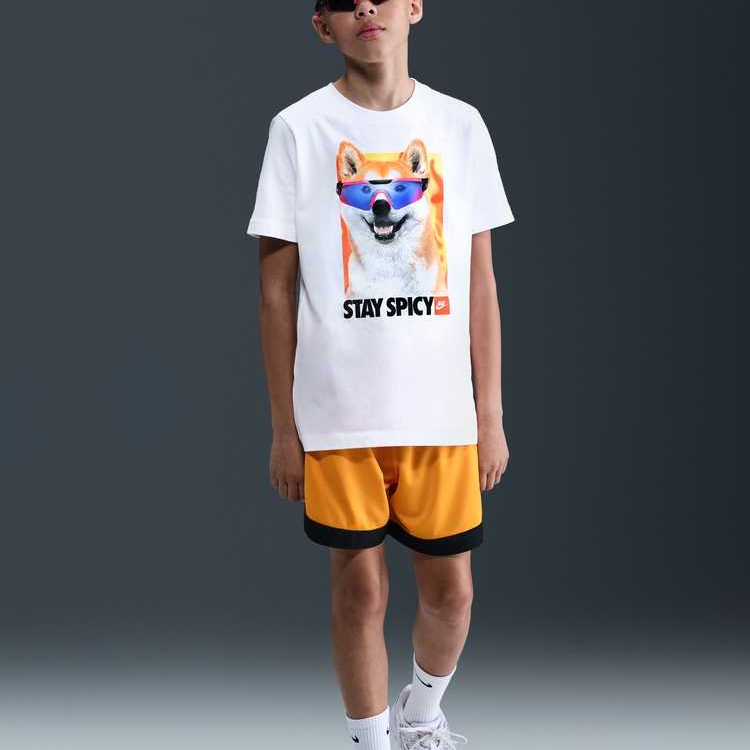 Футболка Nike SportswearT (белая) — фото 3