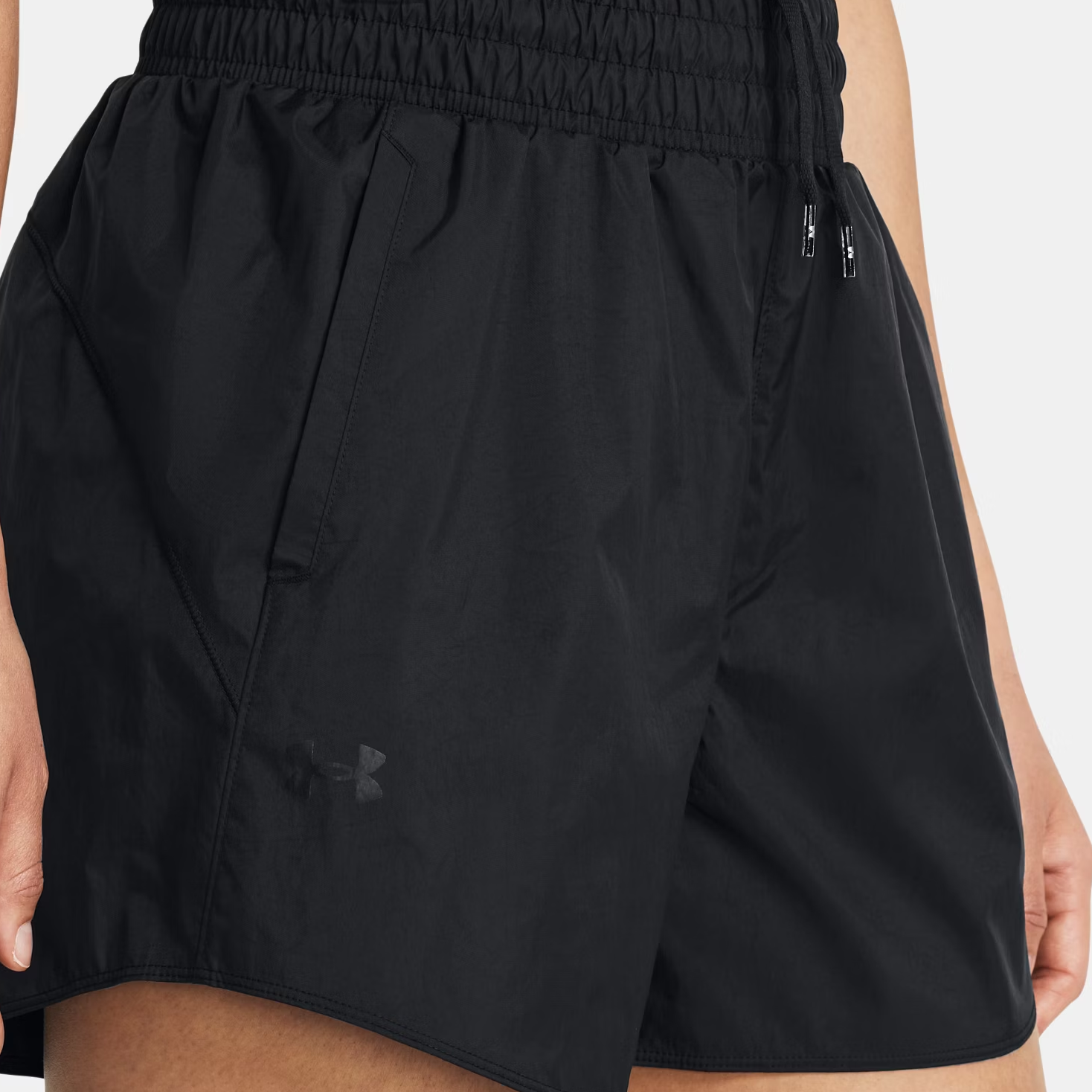 Женские шорты Under Armour Under Armour UA Vanish 5" Crinkle (черные) — фото 6