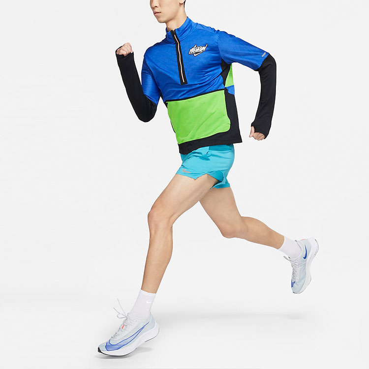 Мужская футболка Nike Element Wild Run (синяя) — фото 3