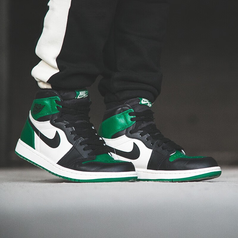 Кеды Jordan 1 Retro High Pine Green (черно-зеленые) — фото 4