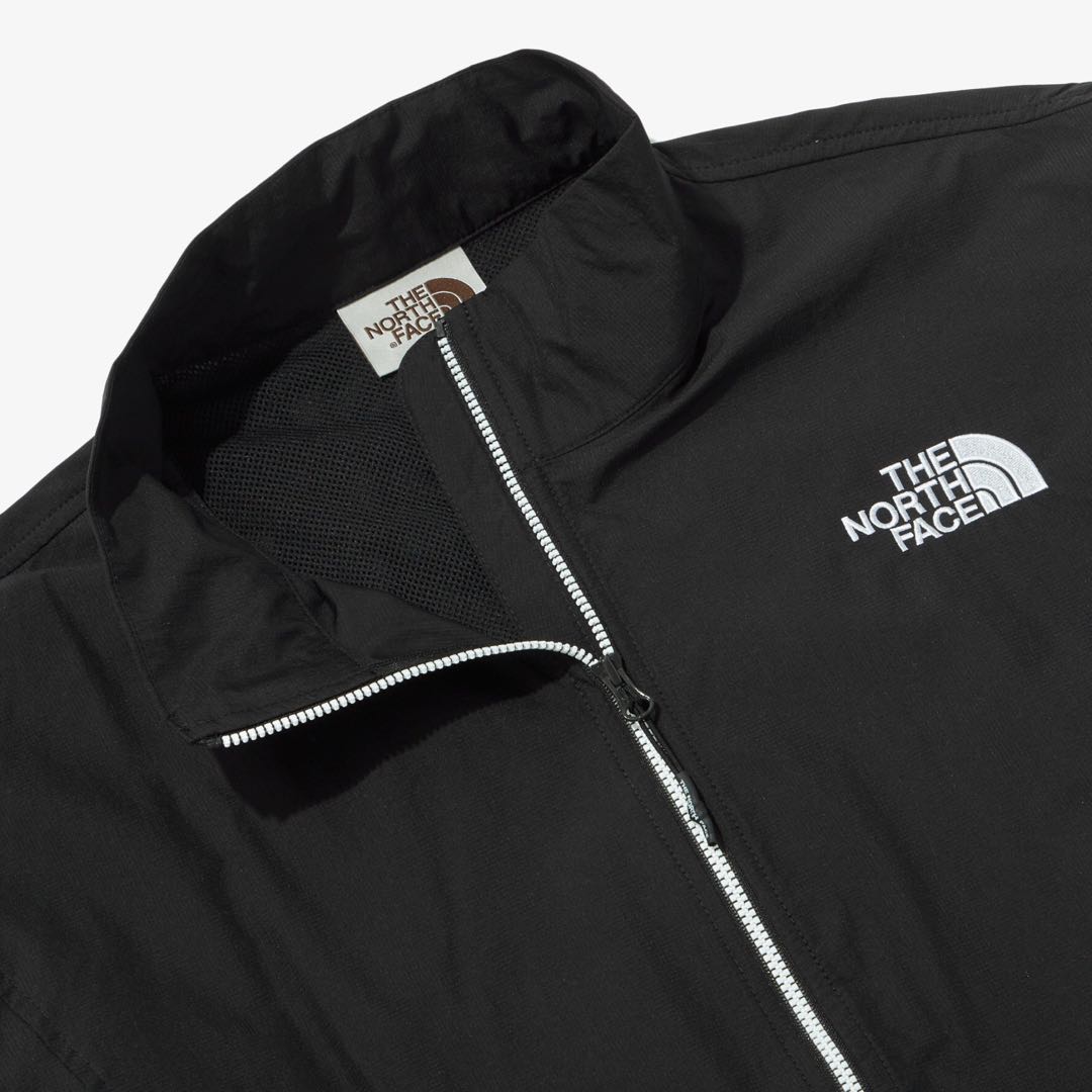 Мужская куртка The North Face Logo (черная) — фото 6