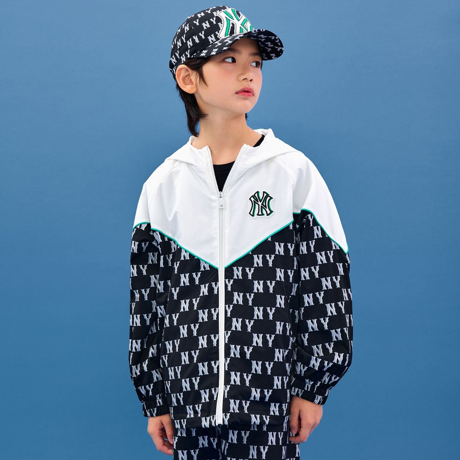 Куртка MLB FW23 (коричнево-бежевая) — фото 9