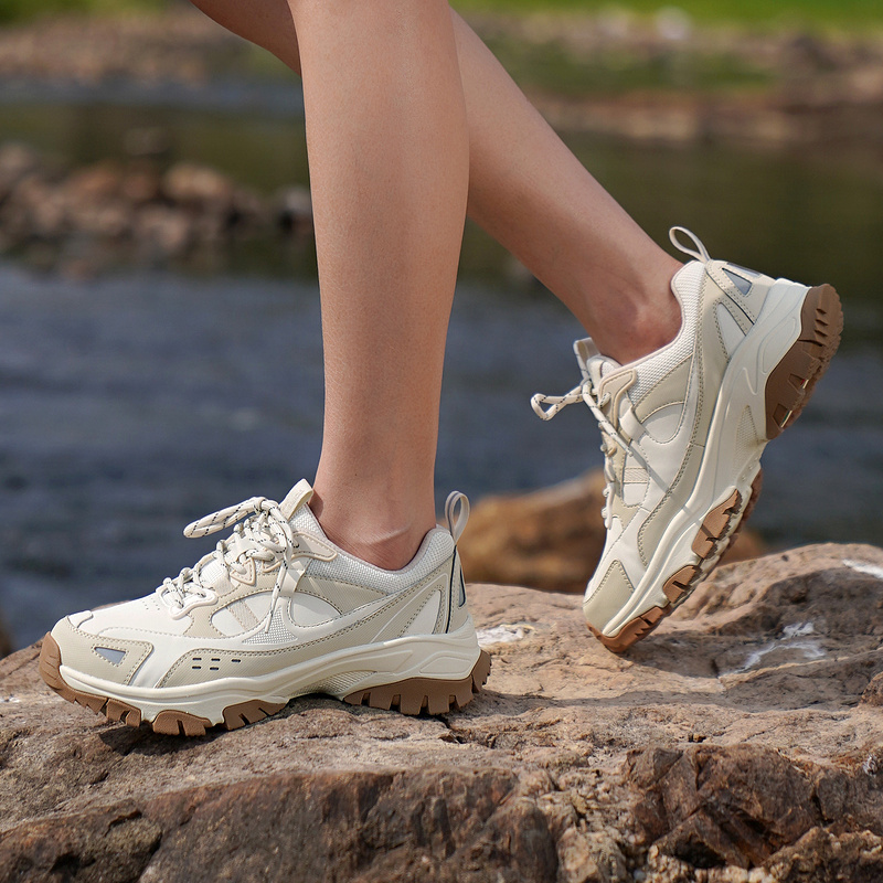 TOREAD Cushioning Abrasion Resistant Cushioning, Wear Resistant Low top Outdoor Shoes Women’s Beige/White