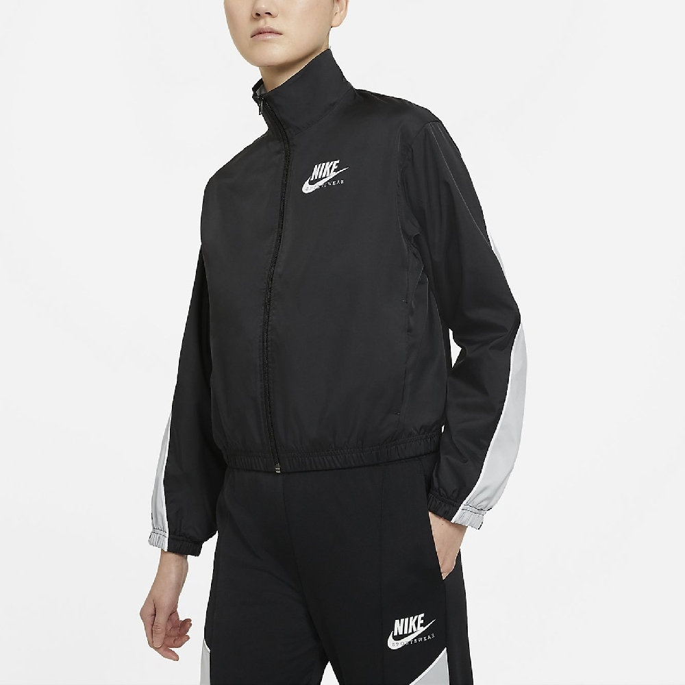 Женская куртка Nike W Nsw Heritage Jkt Wvn (черная) — фото 3