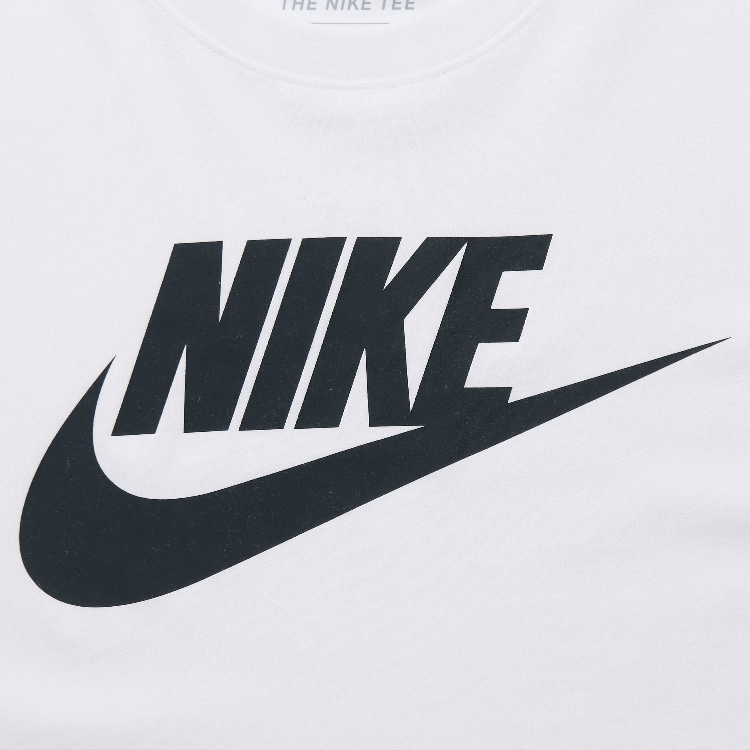 Nike Casual Sportswear Men’s White+Black Crew Neck Moderate