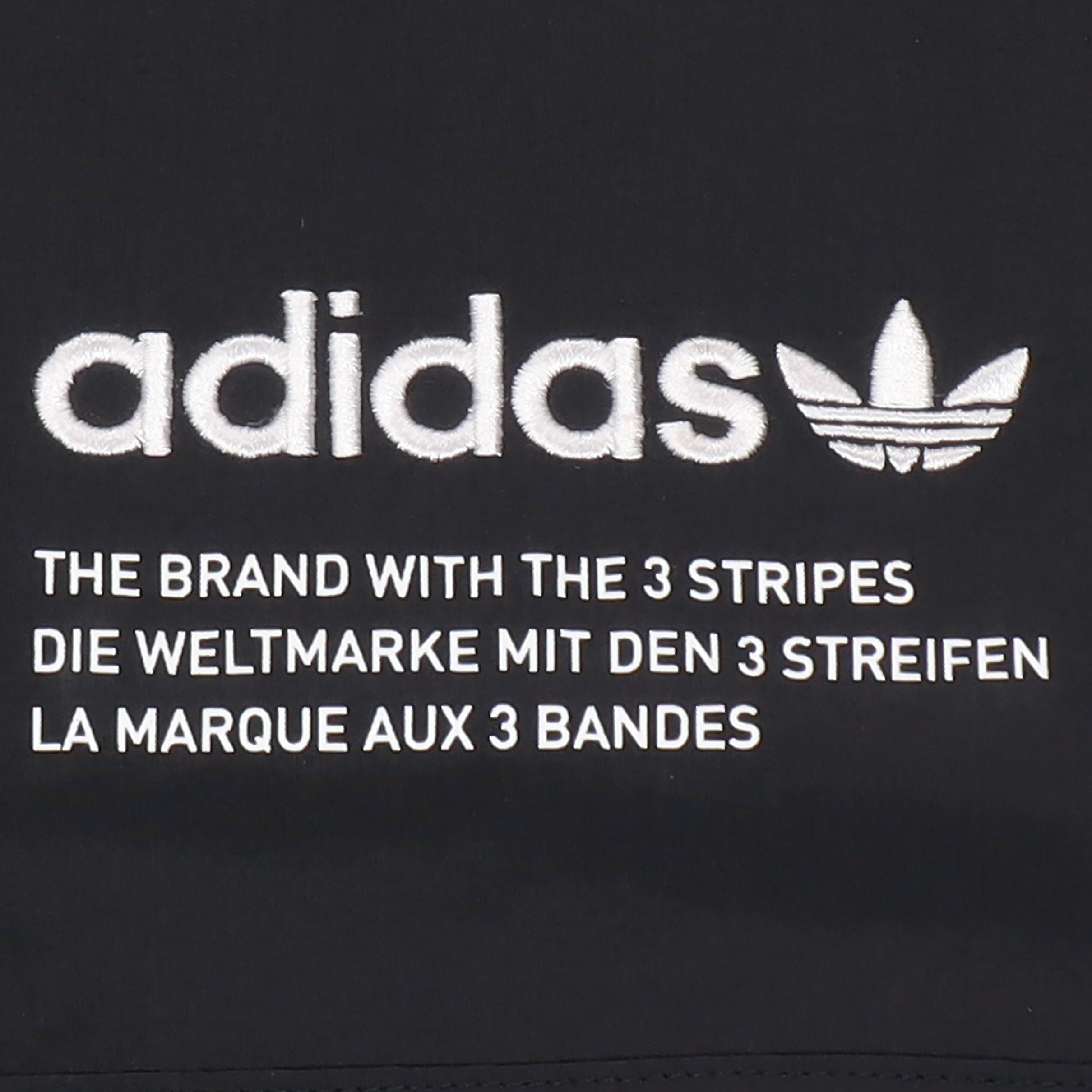 Мужская куртка adidas Tricol Tt (черная) — фото 6