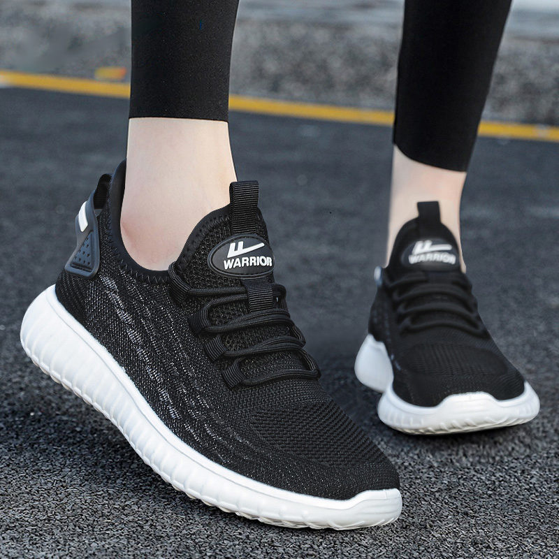 Warrior Comfortable And Breathable Cushioning, Wear Resistant Low top Casual Running Shoes Women’s Black