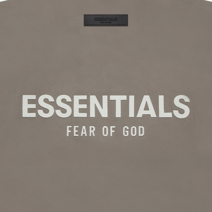 Куртка Fear of God Essentials SS22 Logo (бежевый) — фото 4
