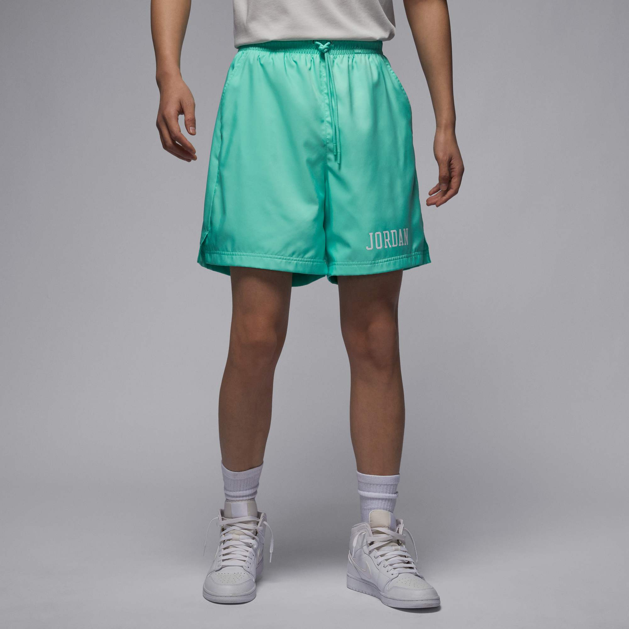 Jordan ESSENTIALS Sports Shorts Men’s Rising Emerald Green
