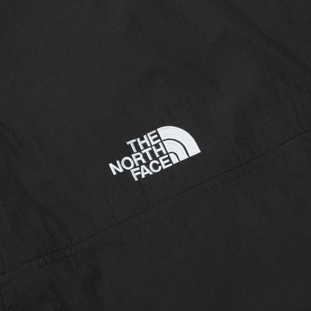 Мужская куртка The North Face Logo (черная) — фото 5