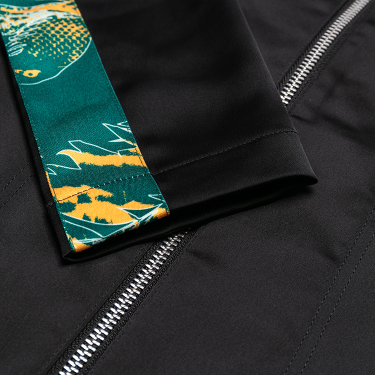 Женская куртка adidas originals Aop Track Top (черная) — фото 4