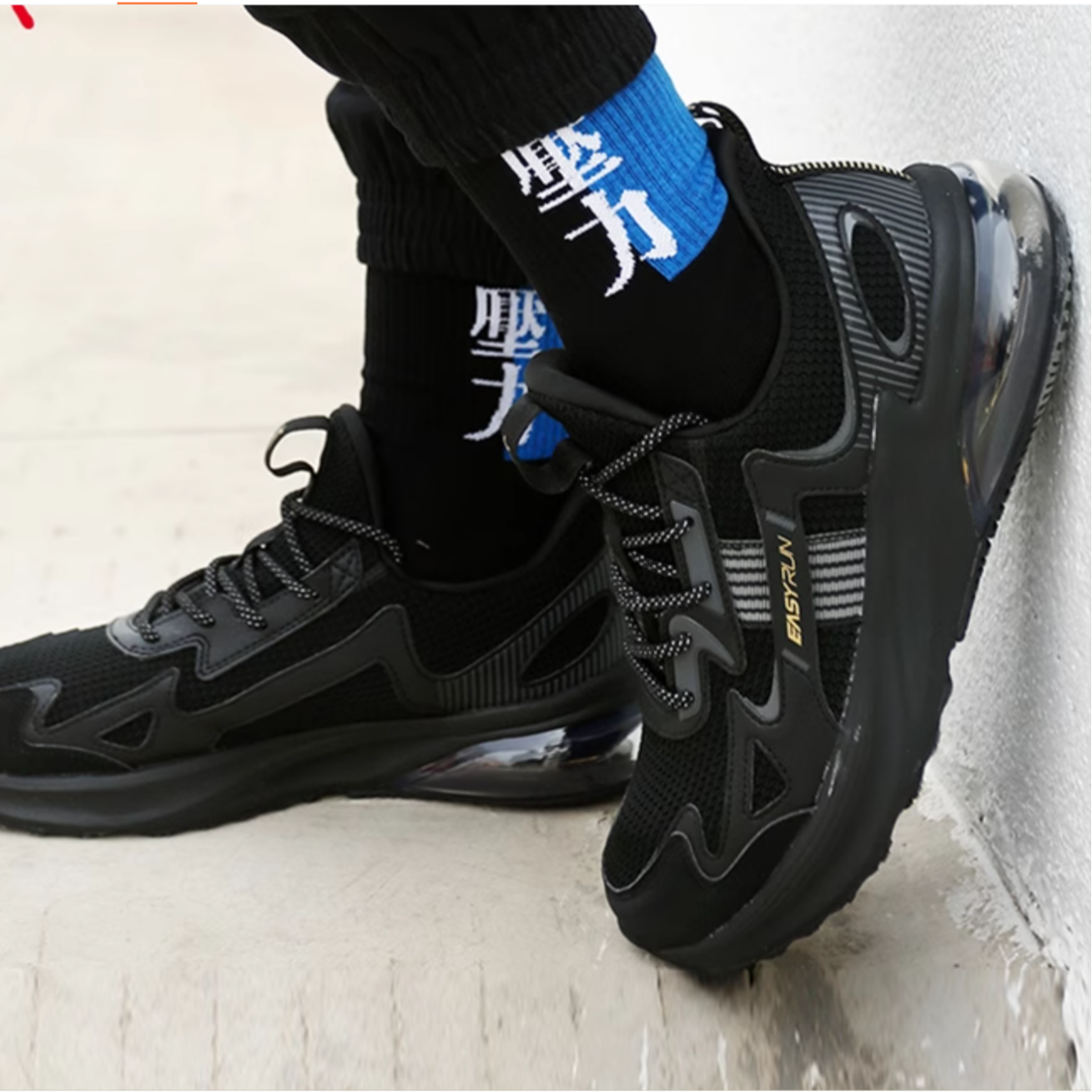 QIAODAN Comfortable Cushioning Low top Running Shoes Men’s Black