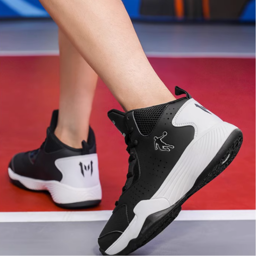 QIAODAN Abrasion Resistant, Breathable, Lightweight Low top Basketball Shoes Men’s Black White