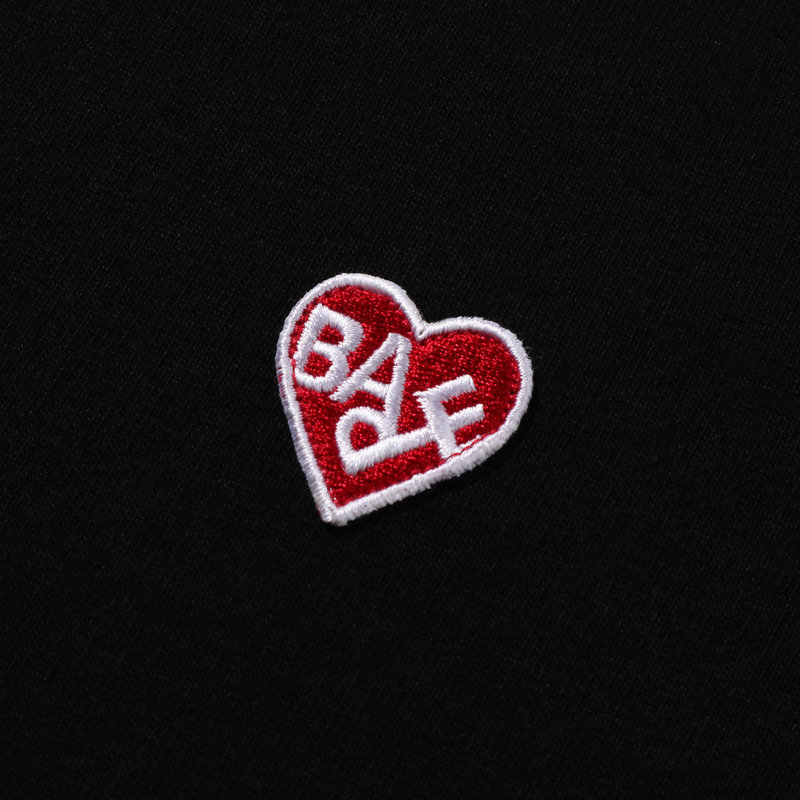 Женская футболка A BATHING APE (белая с сердцем) — фото 2