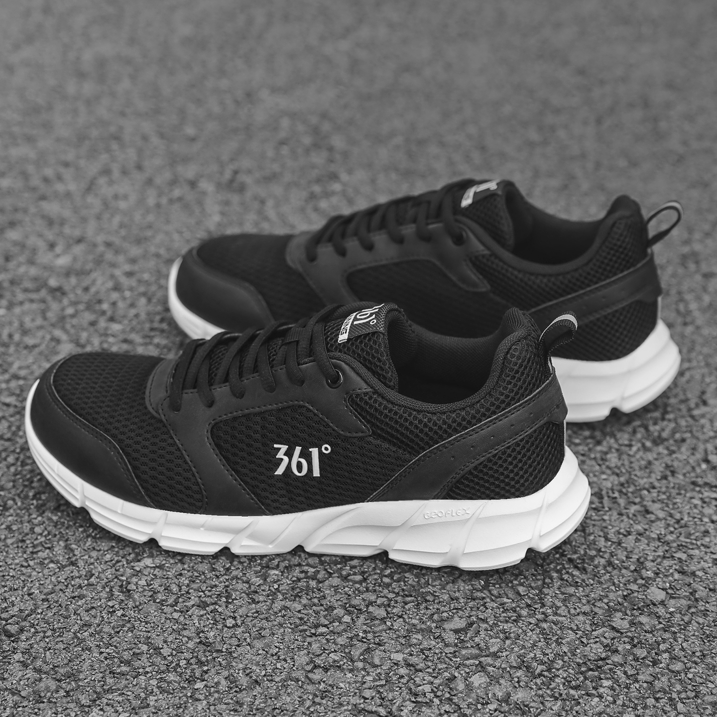361° Low top Casual Training Long Distance Running Shoes Men’s Black White