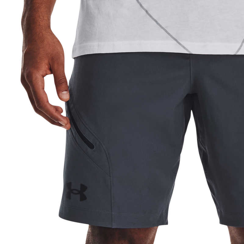 Under Armour Sports Shorts Men’s Gray Moderate