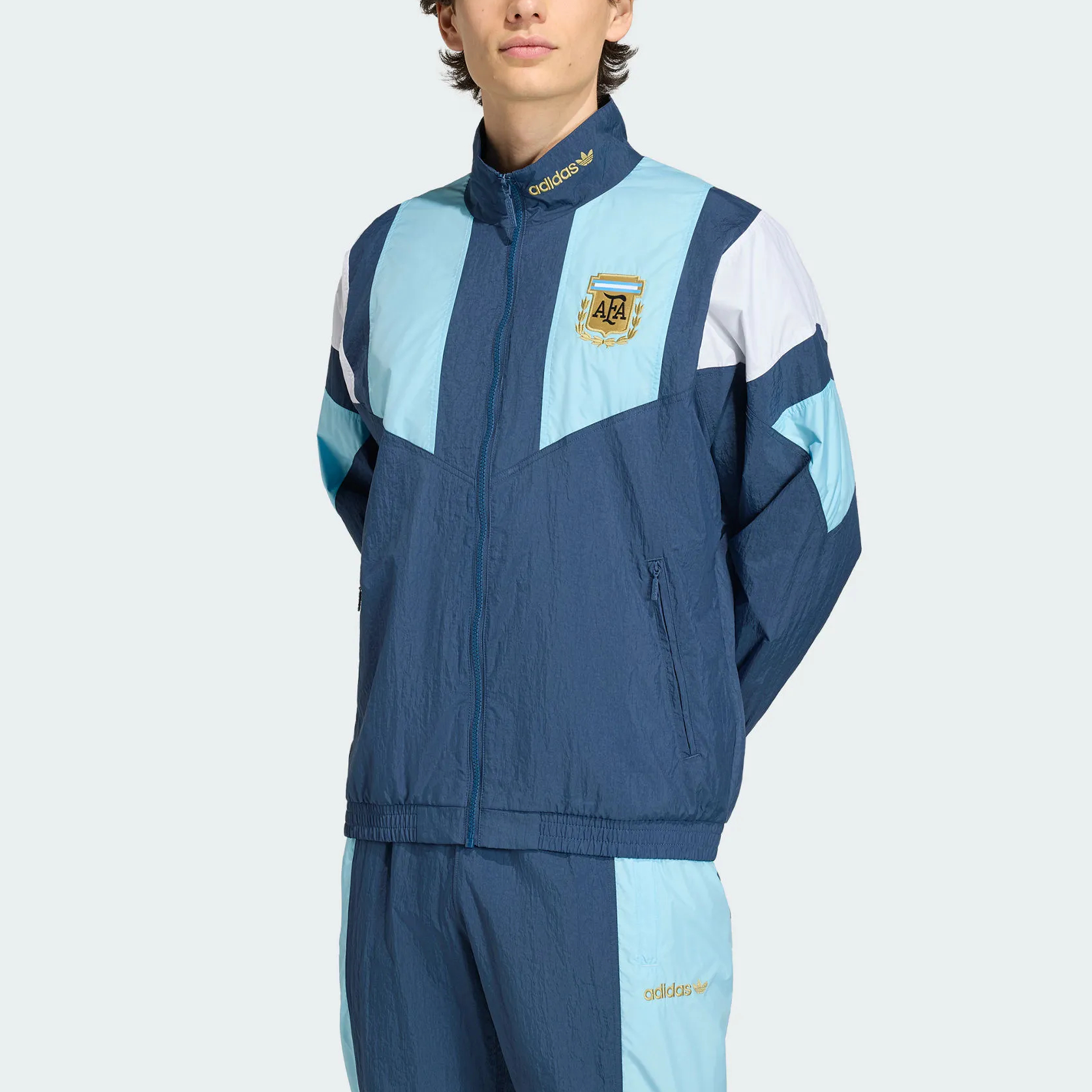 Мужская куртка adidas originals ARGENTINA EQT (цвет на фото) — фото 2