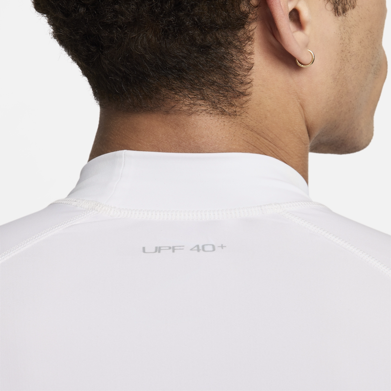 Nike Swim water Essential Men’s Dri-FIT Uv Long Sleeve Rashguard Top