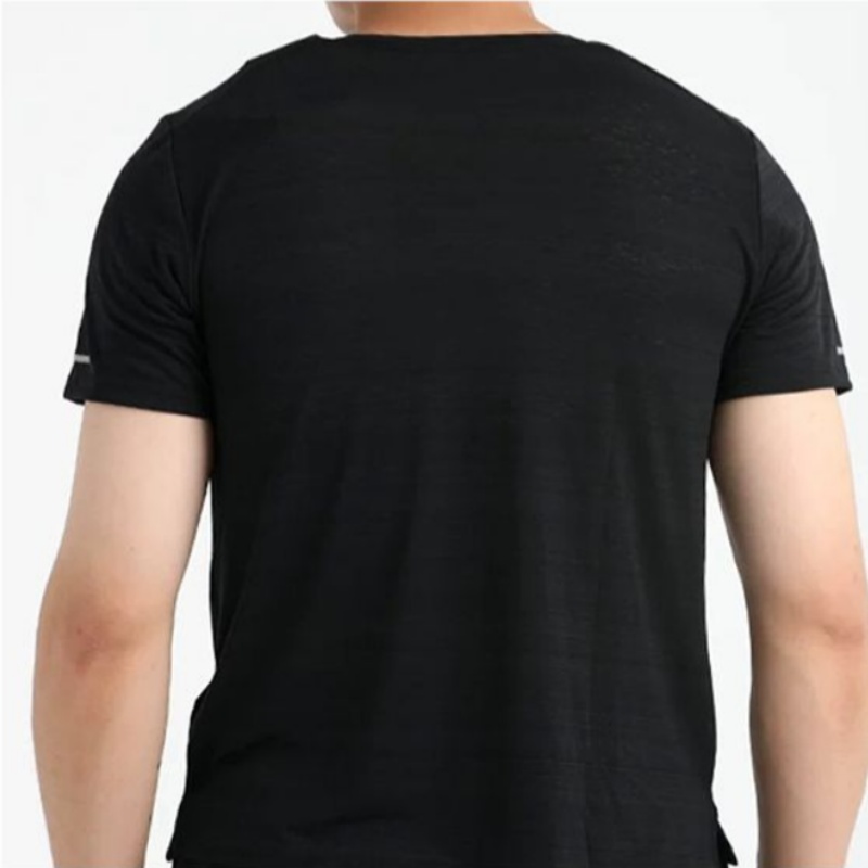 Мужская футболка Nike DRI-FIT MILER (черная) — фото 6