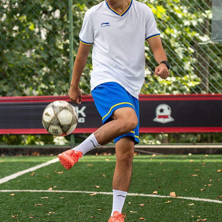 Li Ning Soccer Jersey Sets Men’s White Moderate Straight Fit