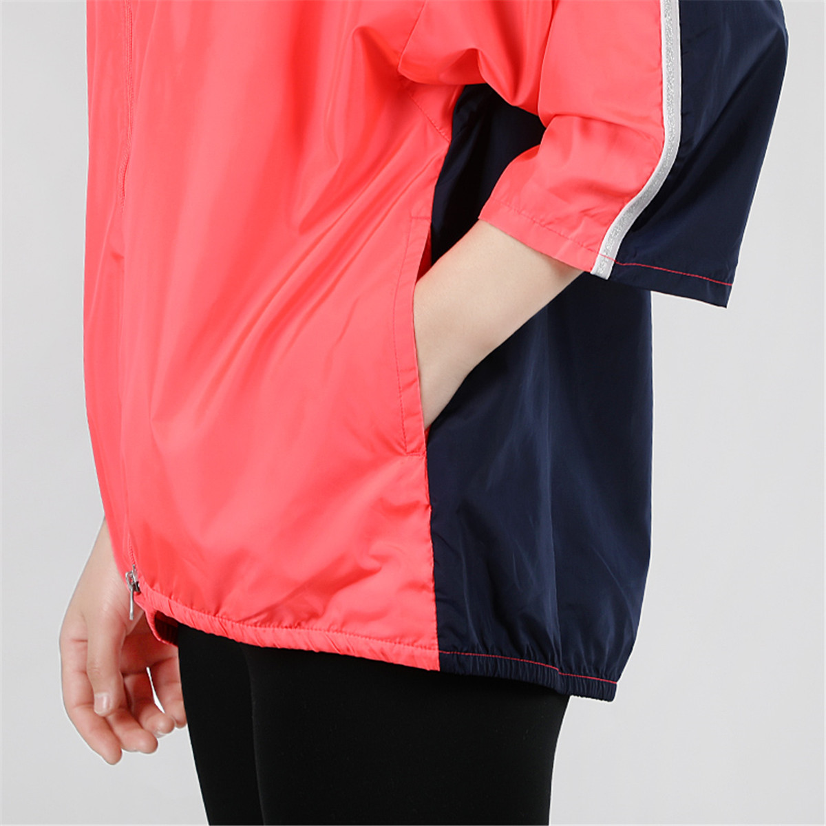 Женская куртка PUMA Sports Hooded (розово-голубая) — фото 8