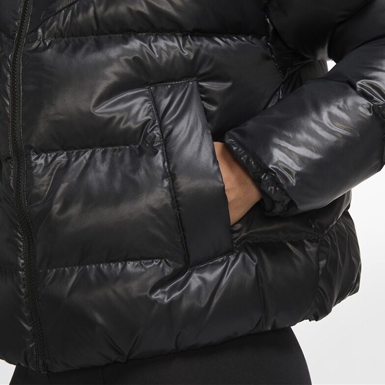 Женские куртка Nike Therma-FIT Nsw Down-fill (черная) — фото 3