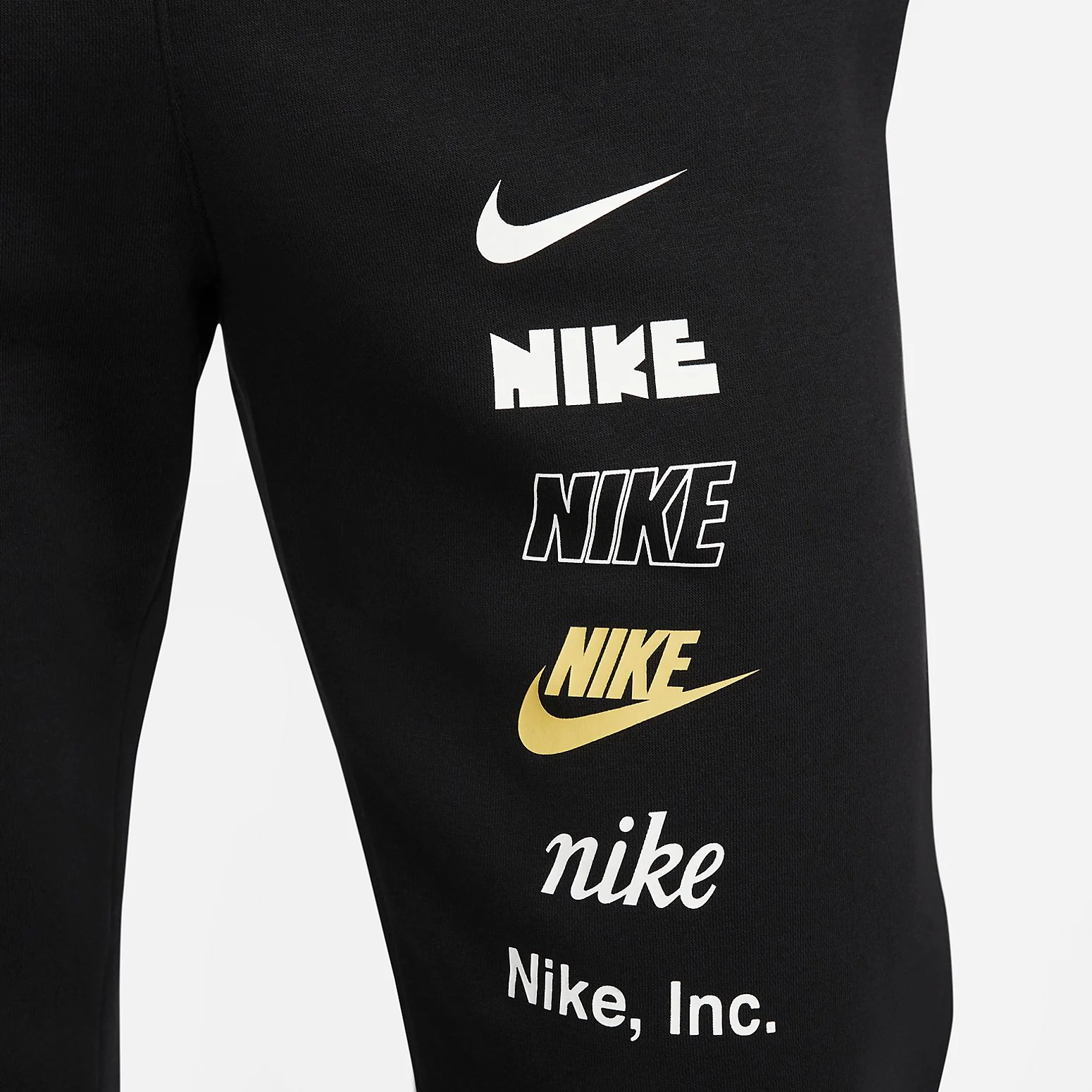 Nike Casual Sportswear Unisex Ecru/Black Crew Neck Moderate